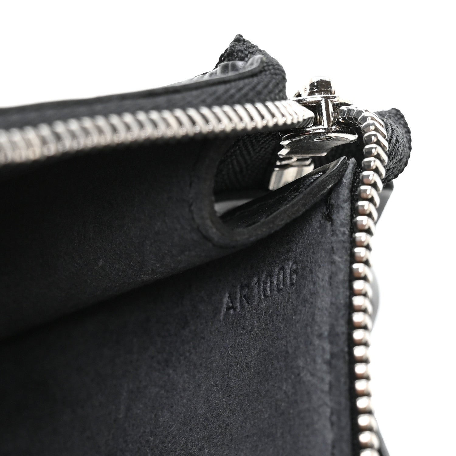 Epi Pochette Accessories 24 Black