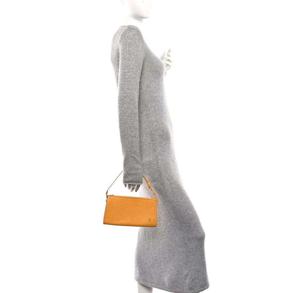 Epi Pochette Accessories 24 Tassil