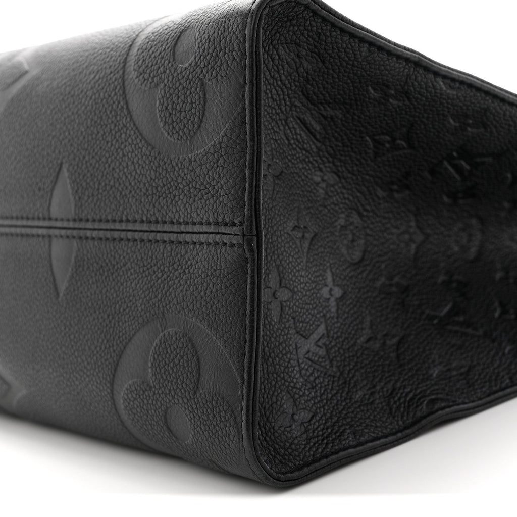 Empreinte Monogram Giant Onthego MM Black