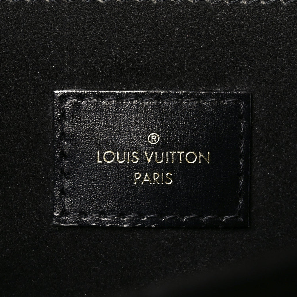 Reverse Monogram Pochette Metis