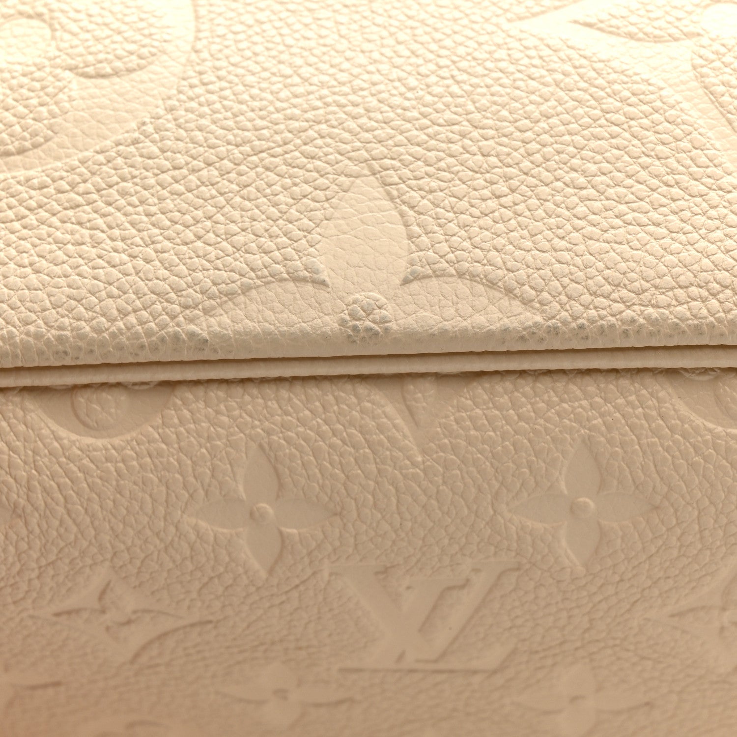 Empreinte Monogram Giant Neverfull MM Cream
