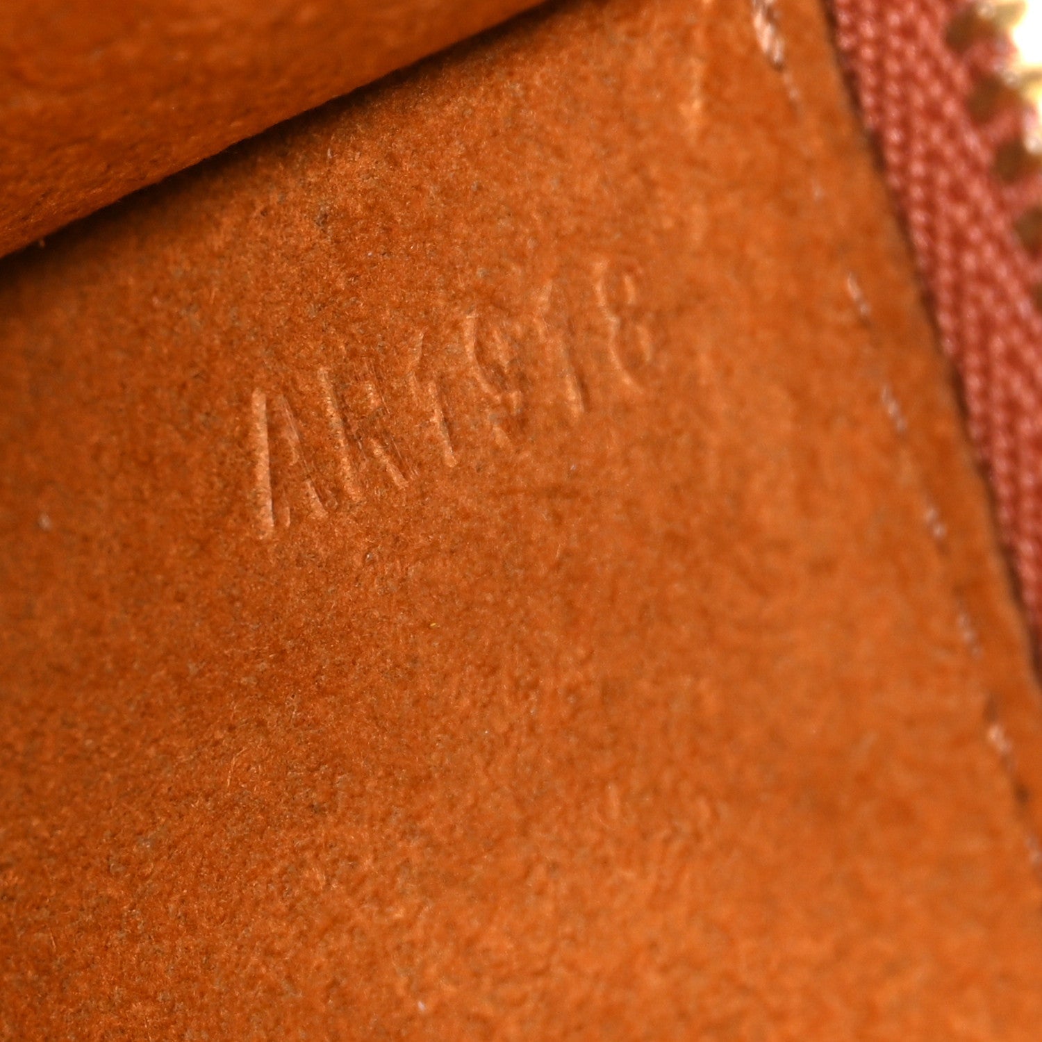 Epi Pochette Accessories 24 Cipango
