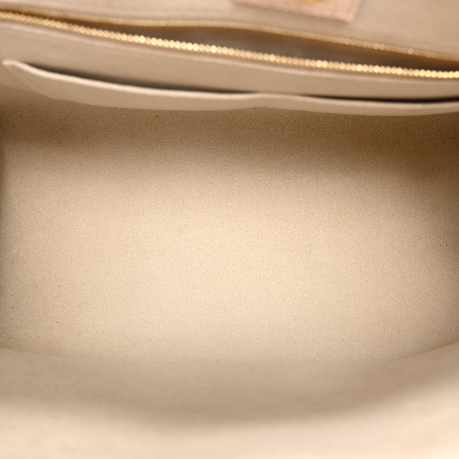 Empreinte Monogram Giant By The Pool Onthego MM Cream Saffron