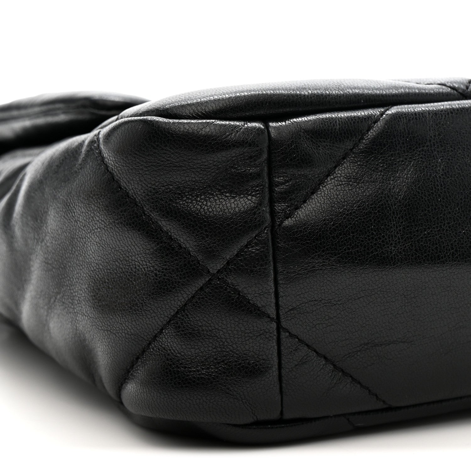 Goatskin Quilted Medium Chanel 19 Flap Black