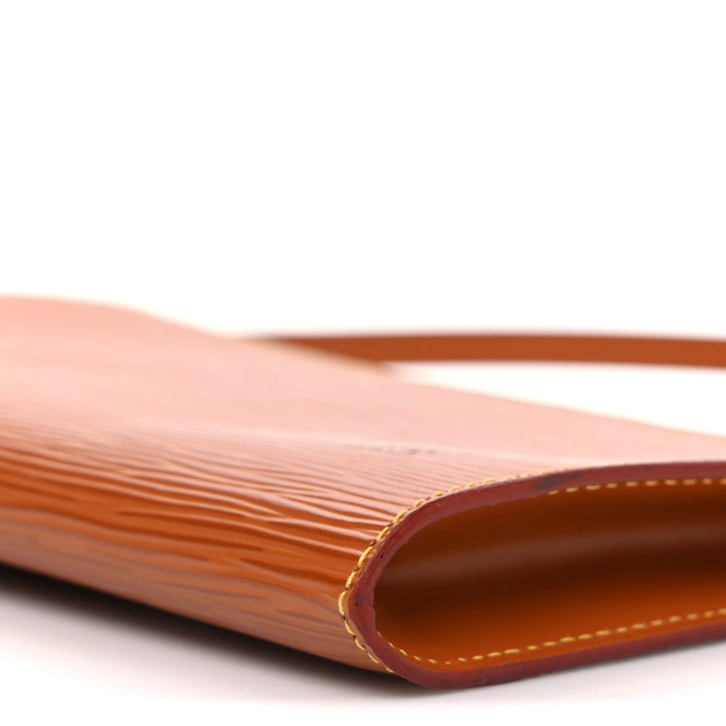 Epi Pochette Accessories 24 Cipango